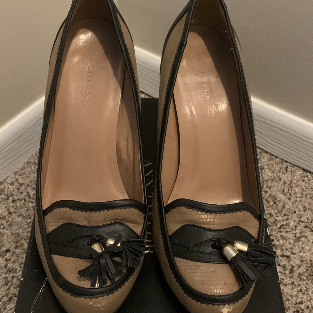 Ann Taylor Facory Myra Tassel Pump